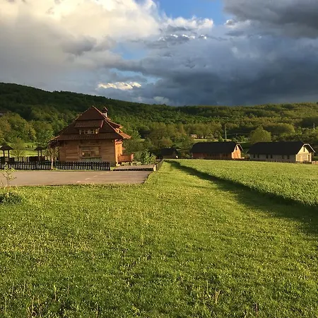 Chalet Nacionalna Kuca Bajo *