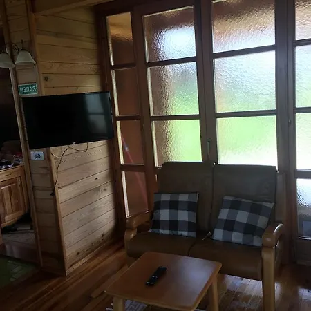 Nacionalna Kuca Bajo *