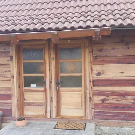 Chalet Nacionalna Kuca Bajo