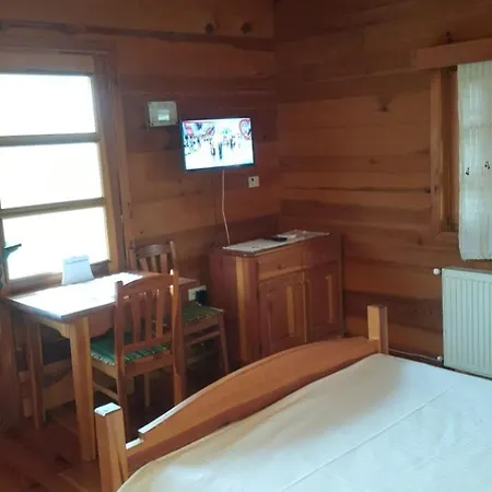 Chalet Nacionalna Kuca Bajo *